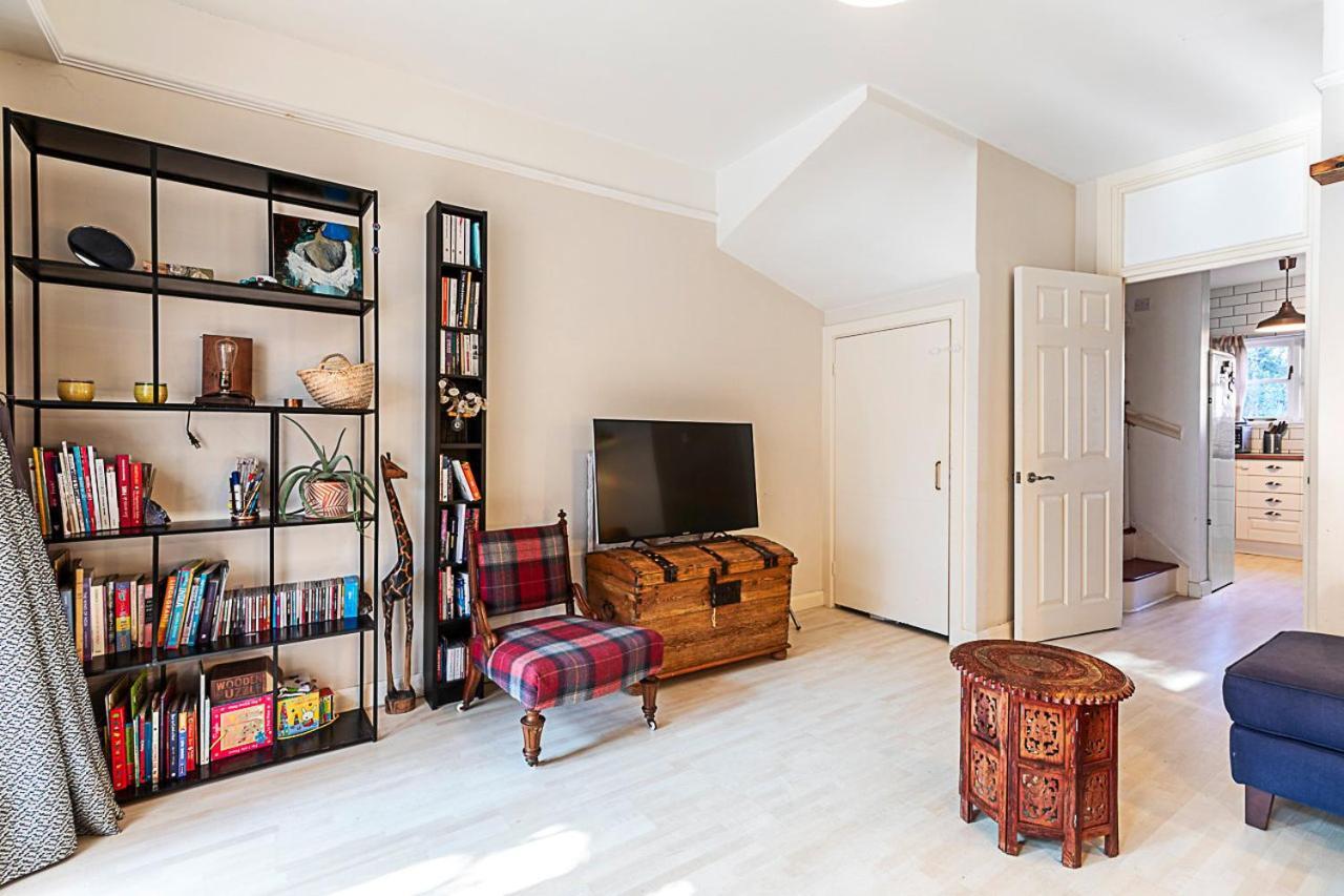Appartamento Stylish & Spacious 3-bed In Vibrant Bow
