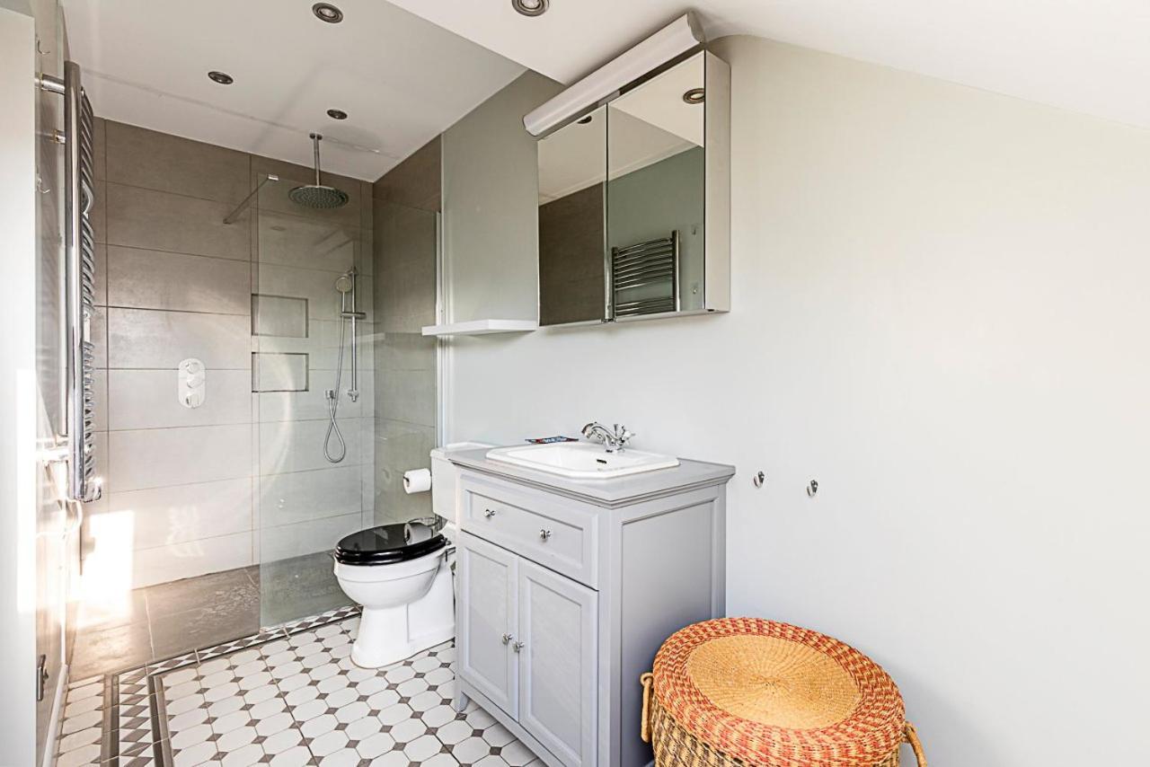 Appartamento Stylish & Spacious 3-bed In Vibrant Bow