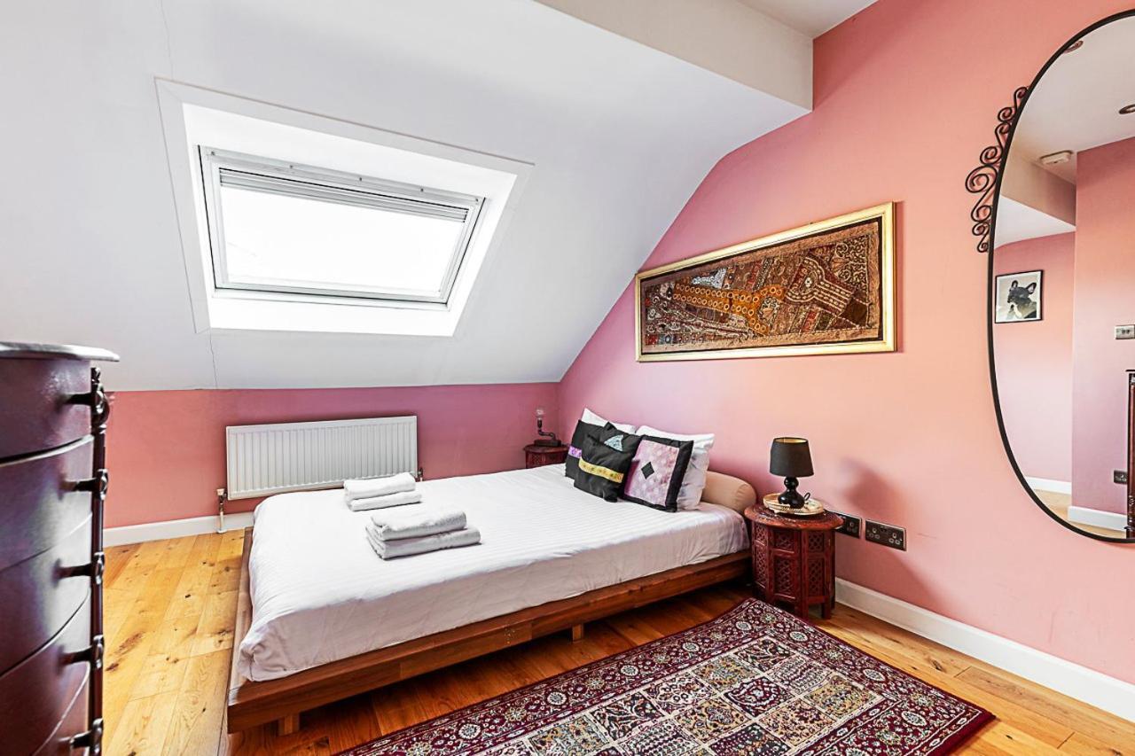 Appartamento Stylish & Spacious 3-bed In Vibrant Bow
